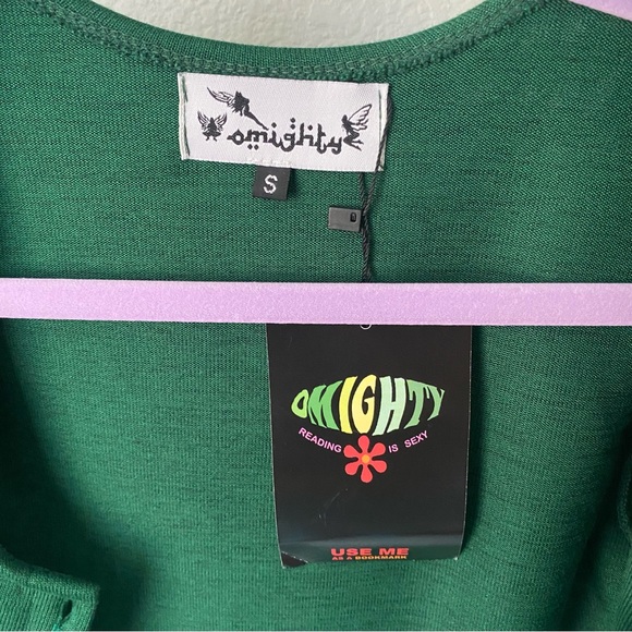 Omighty. Cropped Long Sleeve in Forest. Size S - Picture 3 of 4